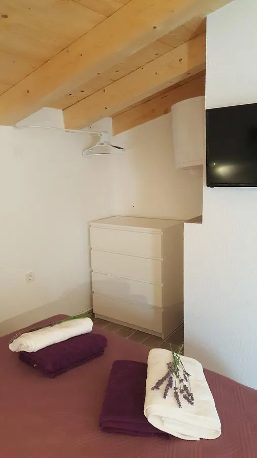 Nana Marusa Home